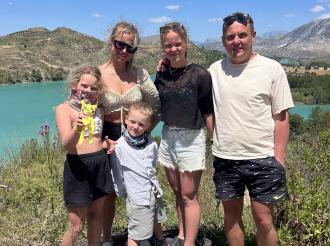 «Ты всем нам даришь радость и любовь»